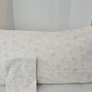 Laura Ashley Floral Light Pink White Cotton King Pillowcases